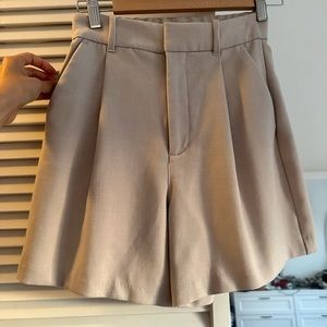 Abercrombie & Fitch Ultra High Rise Tailored Shorts